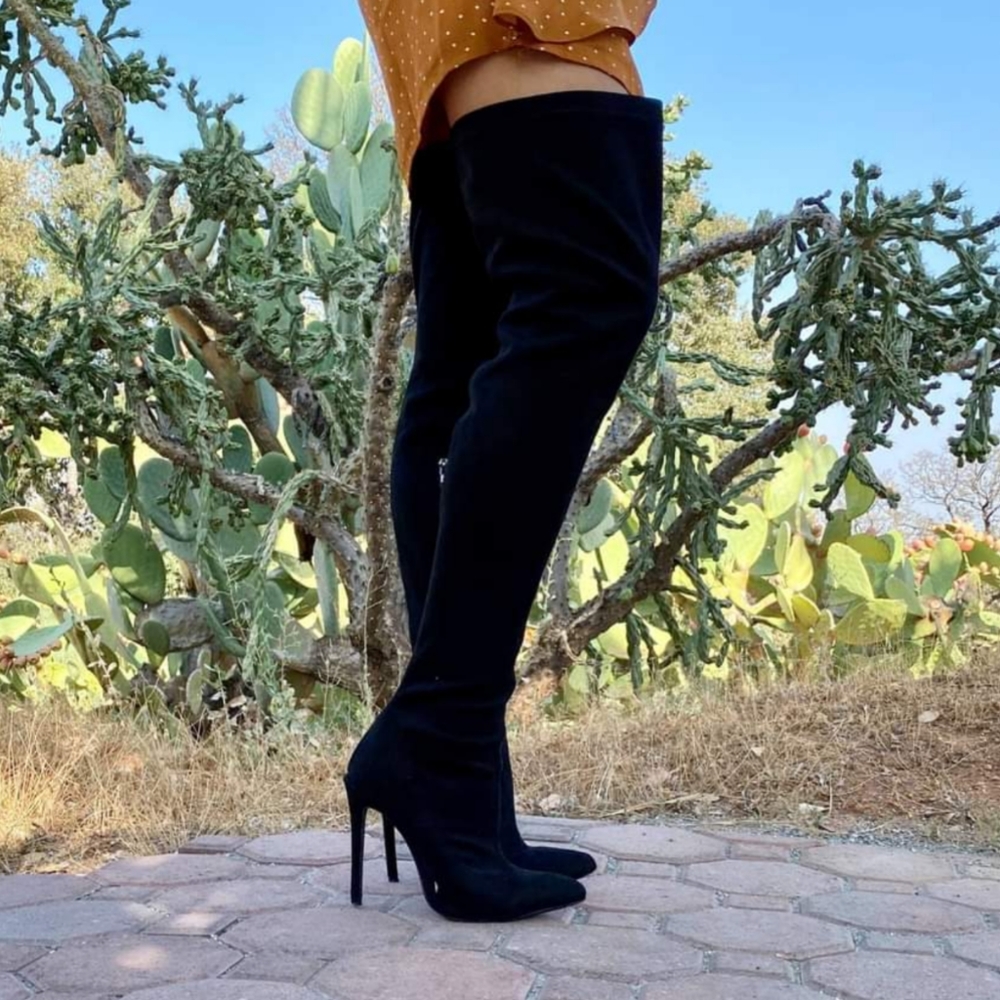 ISO/Help A Girl Out!